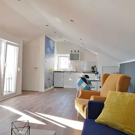 In 43066 Apartment